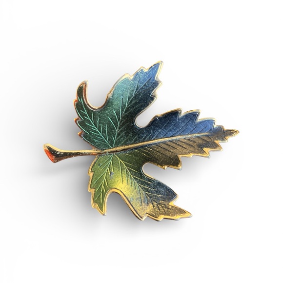 Source Unknown Jewelry - Vintage Enamel & Gold Tone Leaf Brooch
